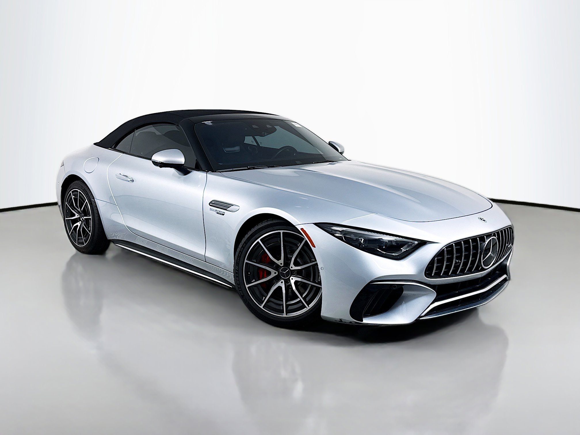 2022 Mercedes-Benz SL Mercedes-AMG's photo