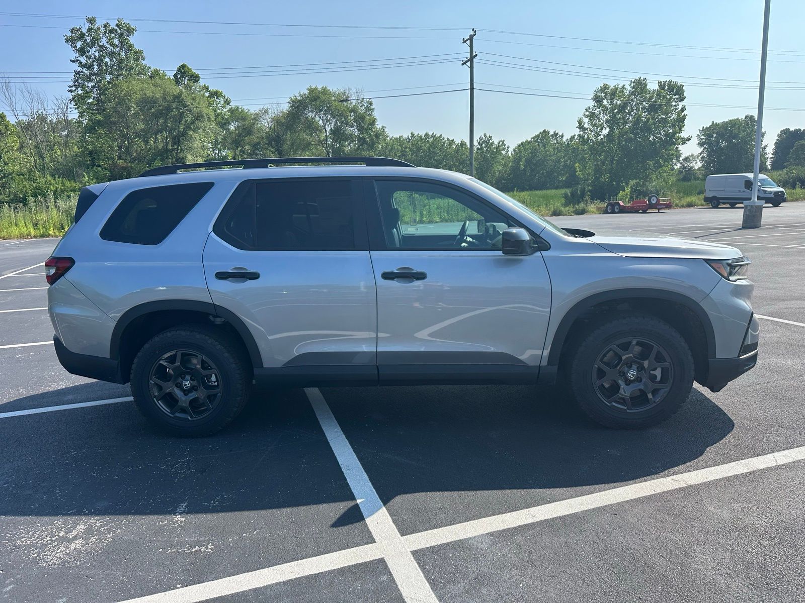 2025 Honda Pilot TrailSport photo 4