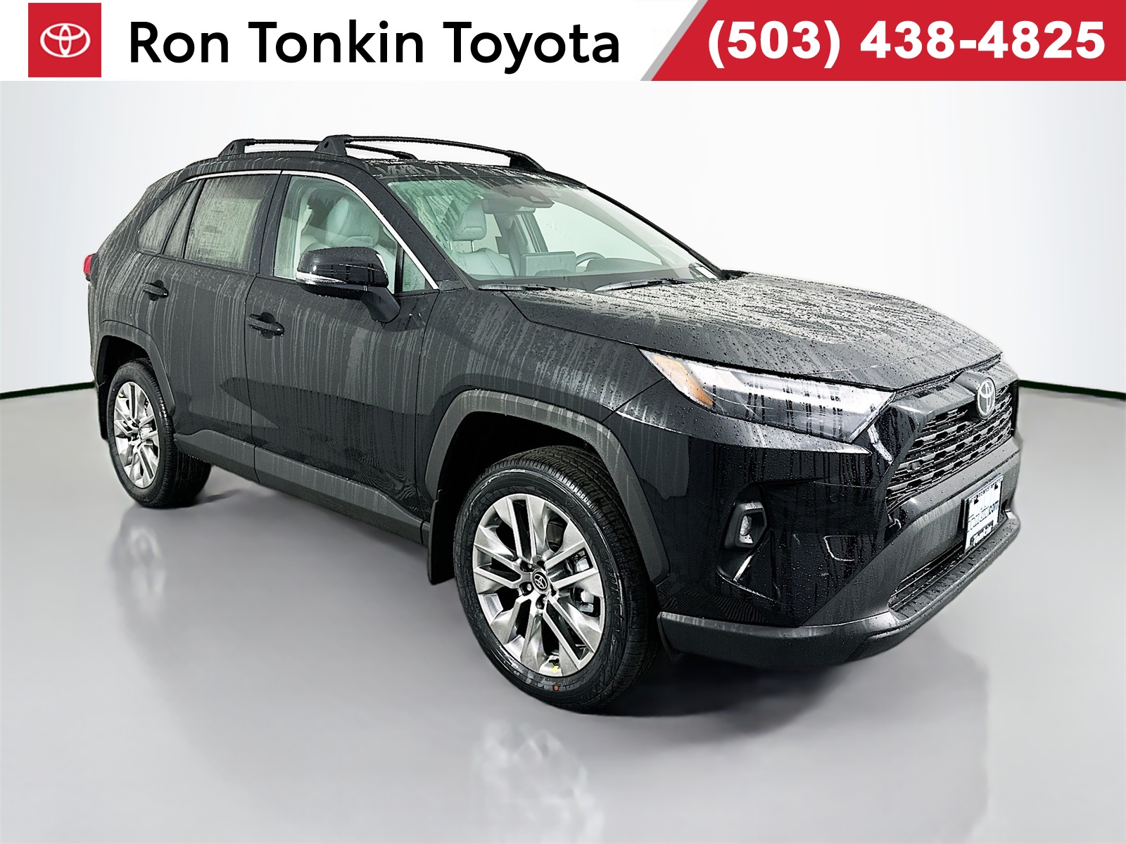 2025 Toyota RAV4 XLE Premium's photo