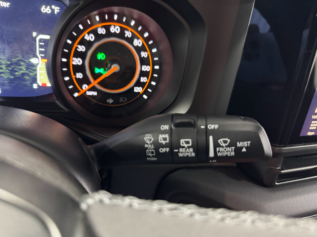 2025 Jeep Wrangler Rubicon X photo 27
