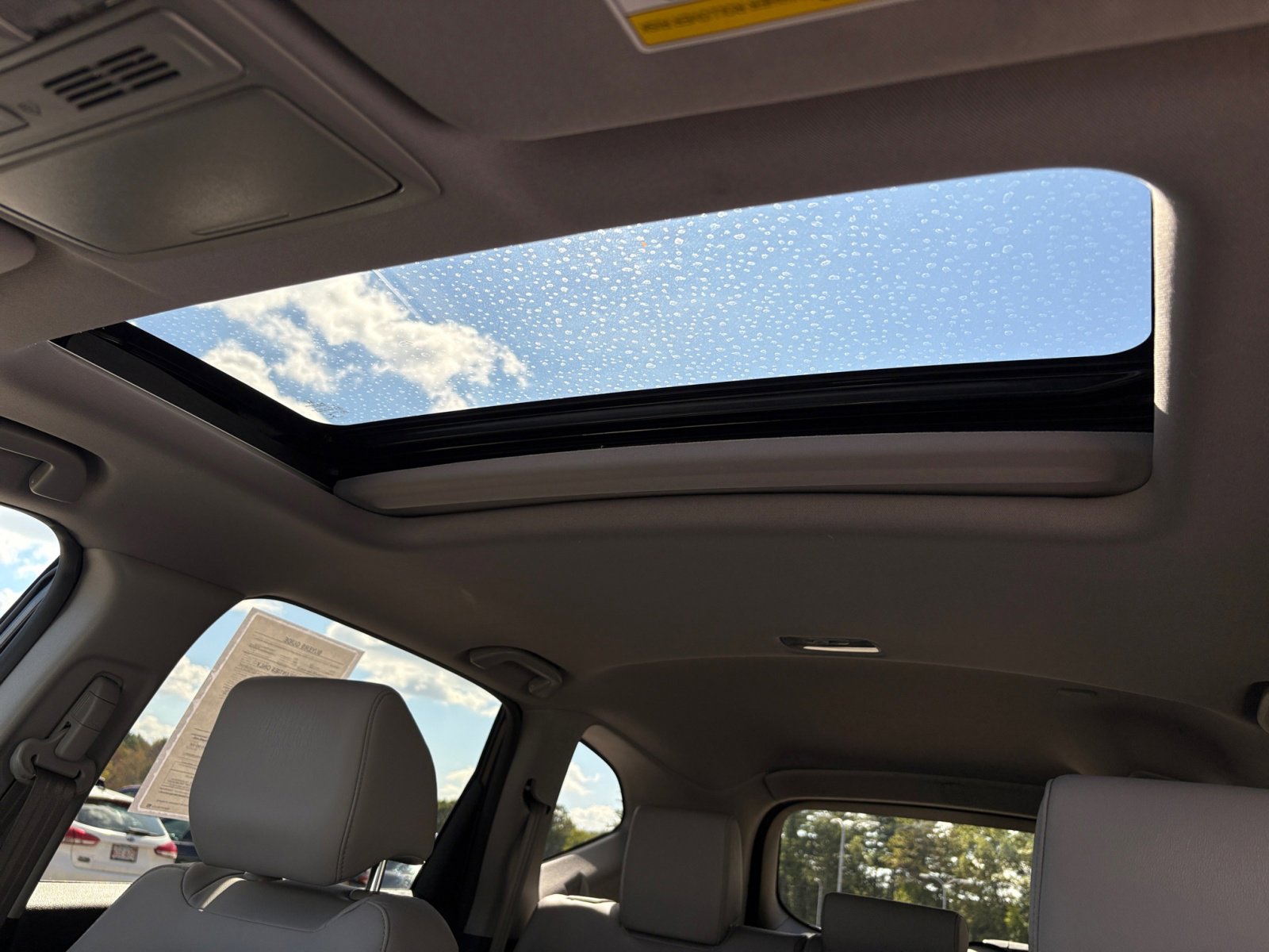 2017 Honda CR-V Touring photo 25