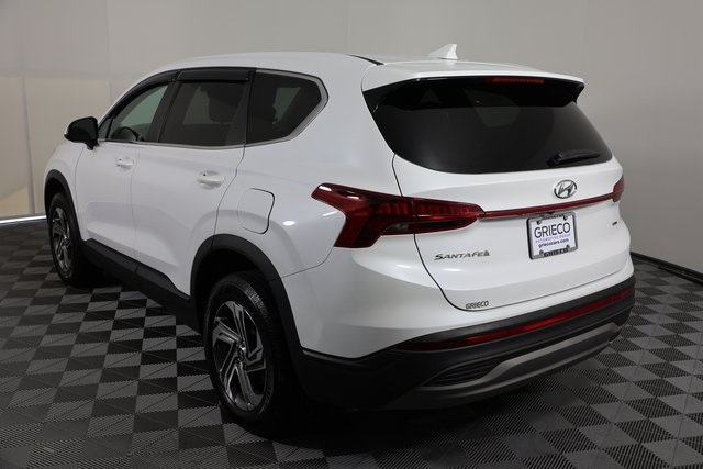 2021 Hyundai Santa Fe SE photo 6