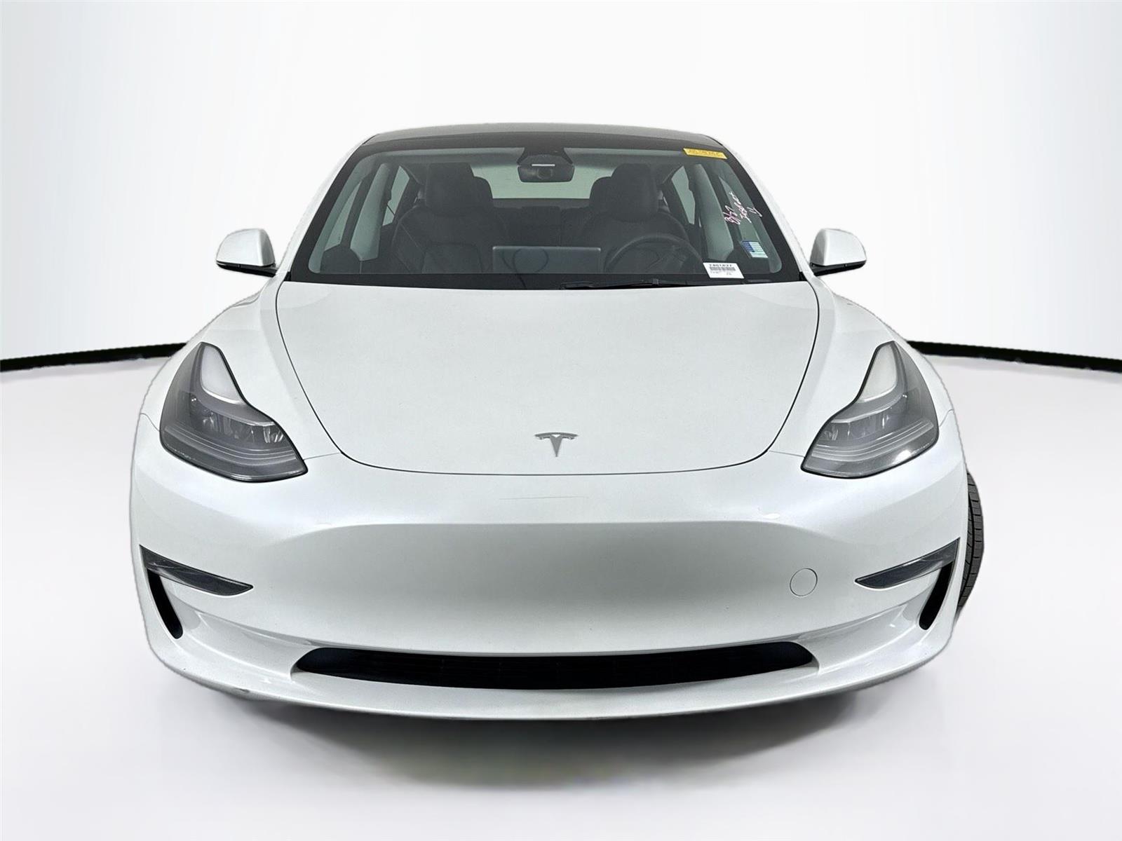 2023 Tesla Model 3 photo 3