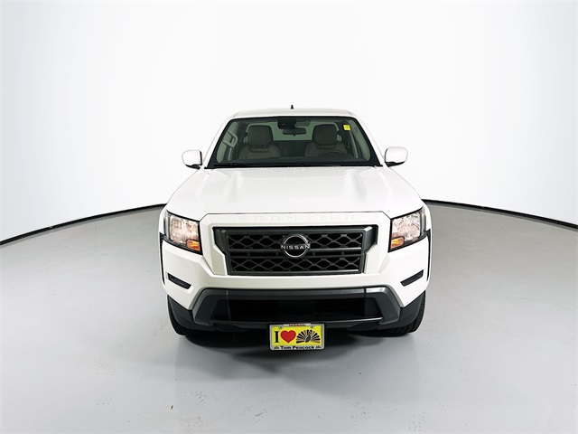 2022 Nissan Frontier SV photo 3