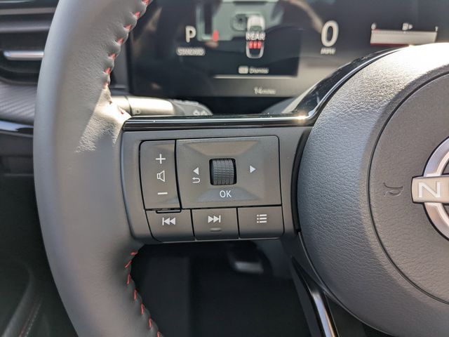 2025 Nissan Kicks SR photo 19