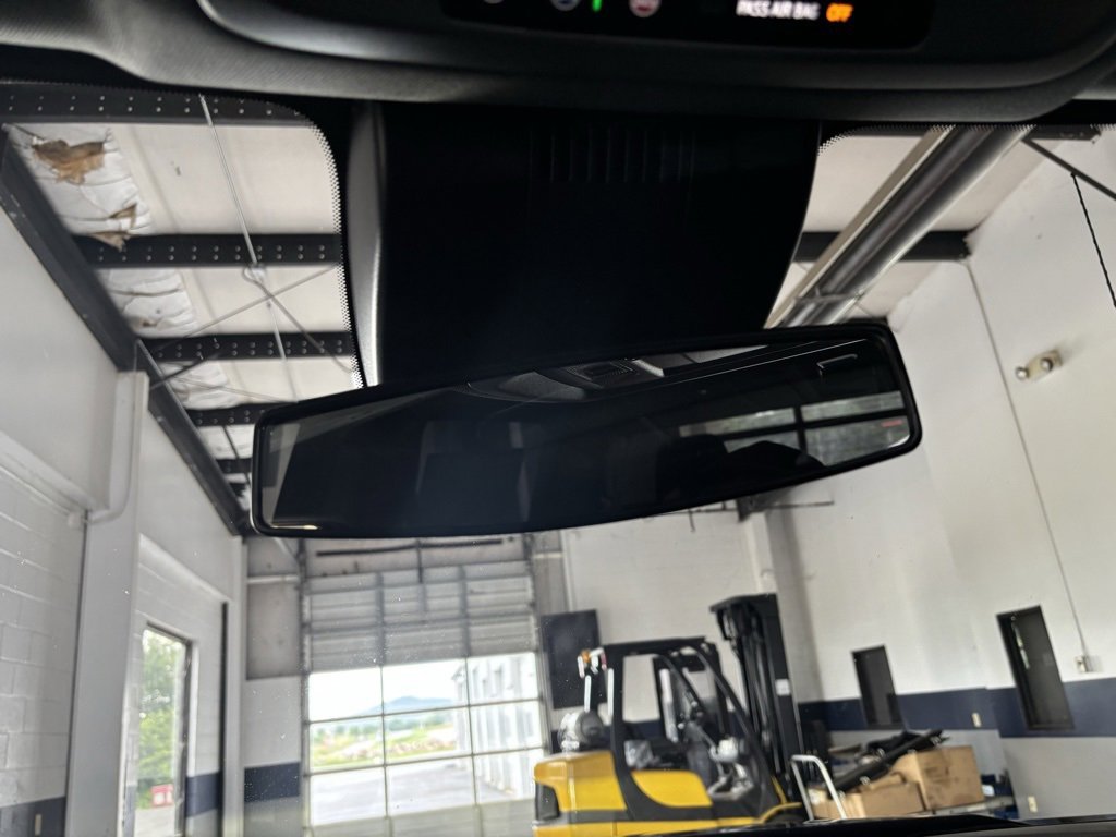 2025 Chevrolet Silverado 1500 LT photo 16