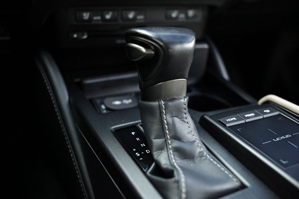 2019 Lexus ES 350 photo 37