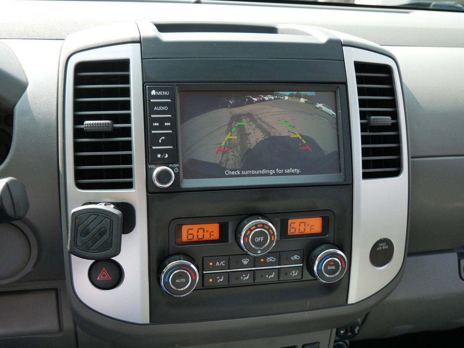 2020 Nissan Frontier SV photo 22