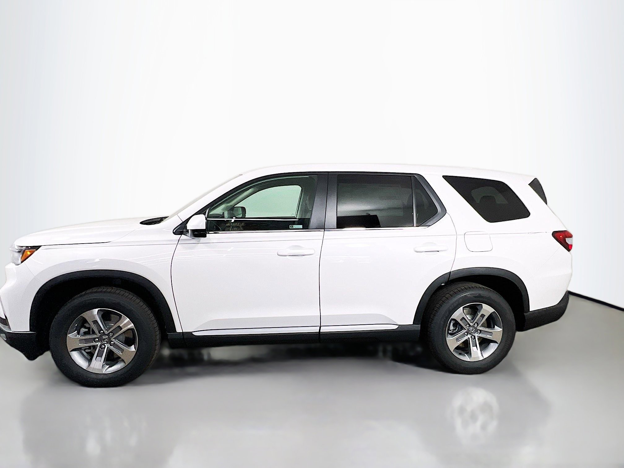 2025 Honda Pilot EX-L photo 2