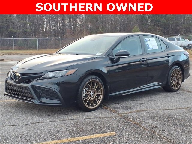 2023 Toyota Camry SE photo 4