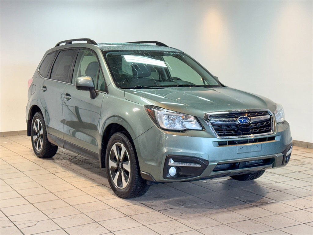 2017 Subaru Forester 2.5i Limited photo 2