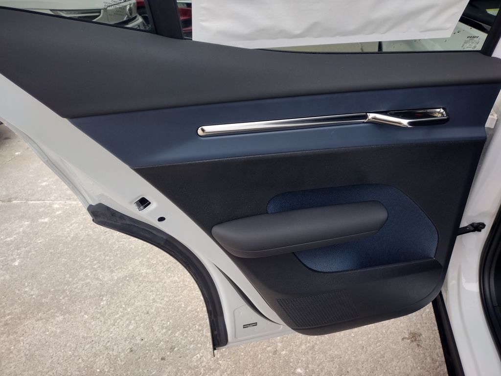 2025 VOLVO EX30 - Image 14