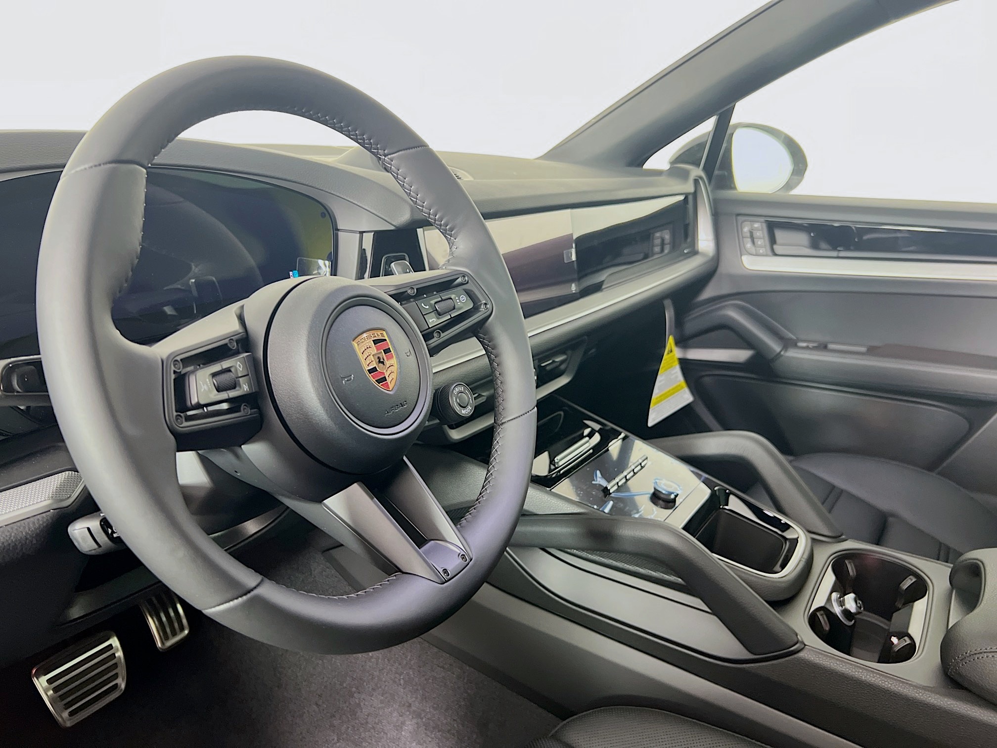 2026 Porsche Cayenne S E-Hybrid Coupe photo 4
