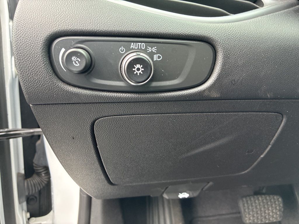 2024 Chevrolet Malibu 1LT photo 12