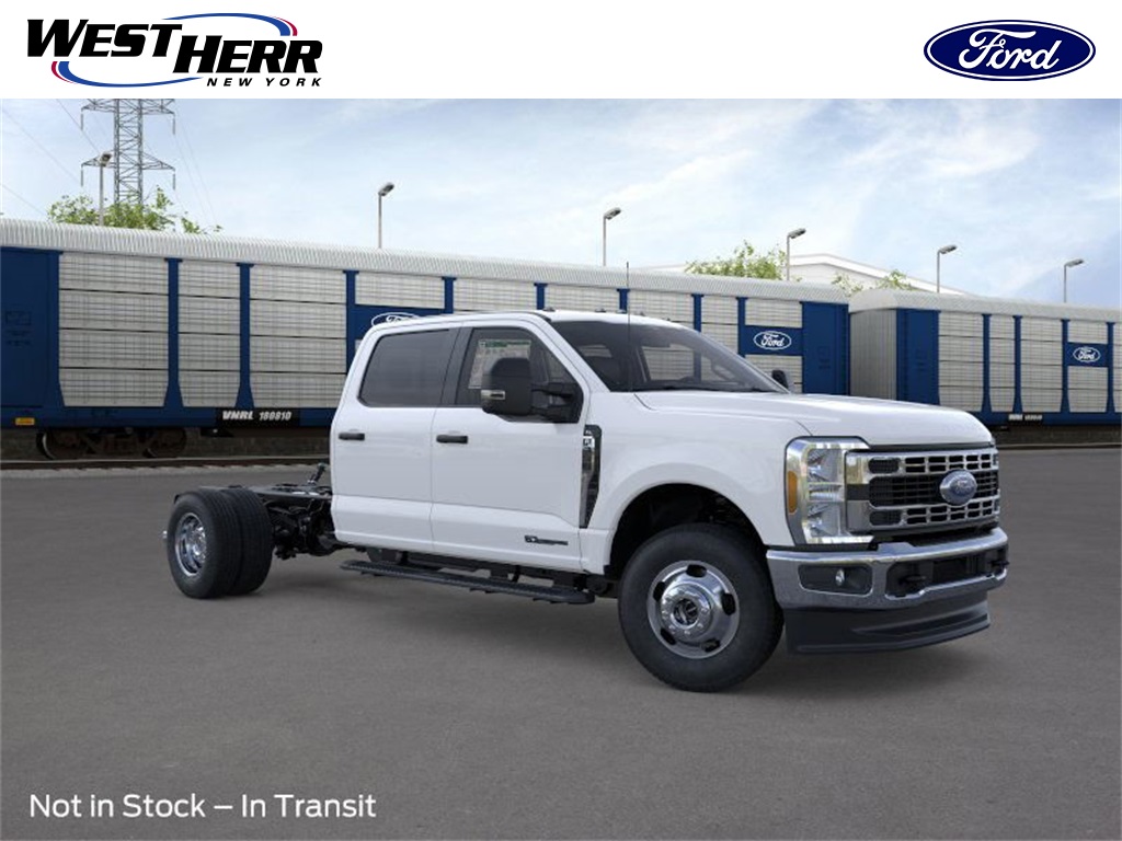 2026 Ford F-350 Super Duty Chassis Cab XL's photo