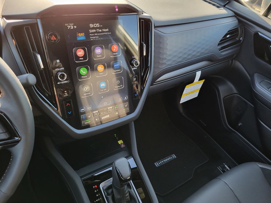 2025 Subaru Forester Touring photo 8