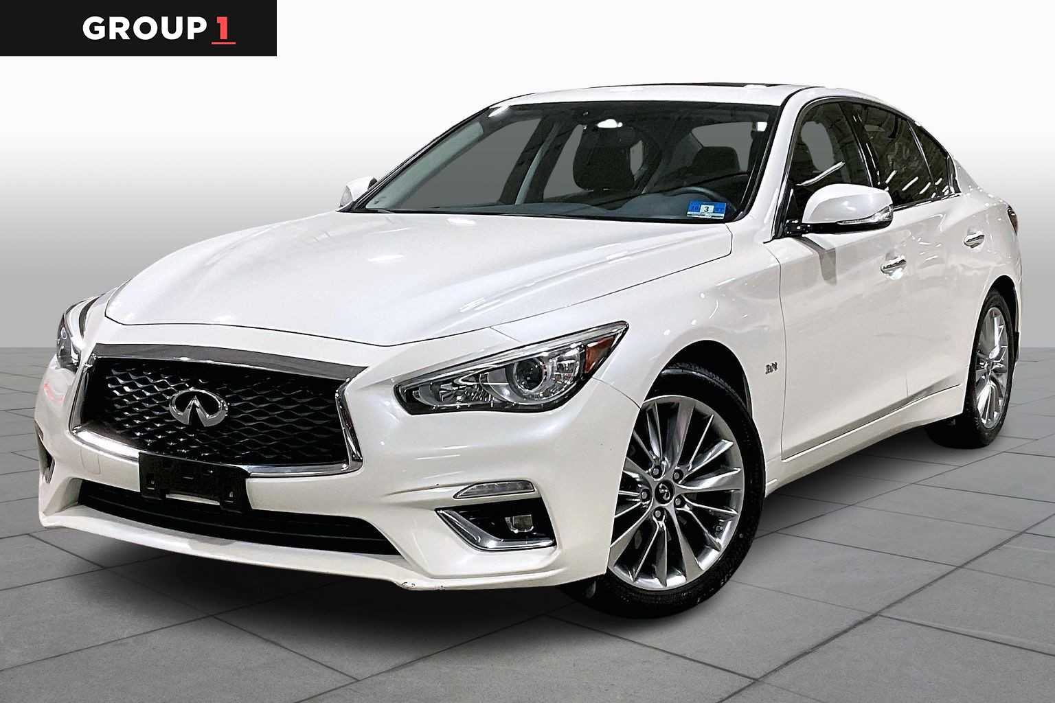 2018 INFINITI Q50 LUXE