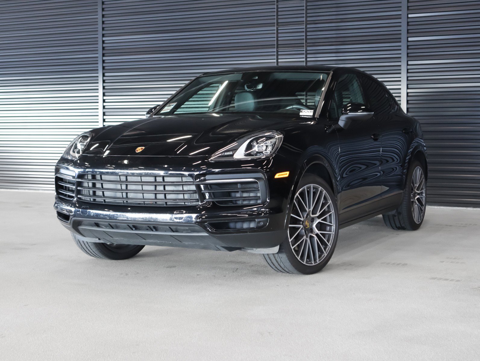 2022 Porsche Cayenne Coup's photo