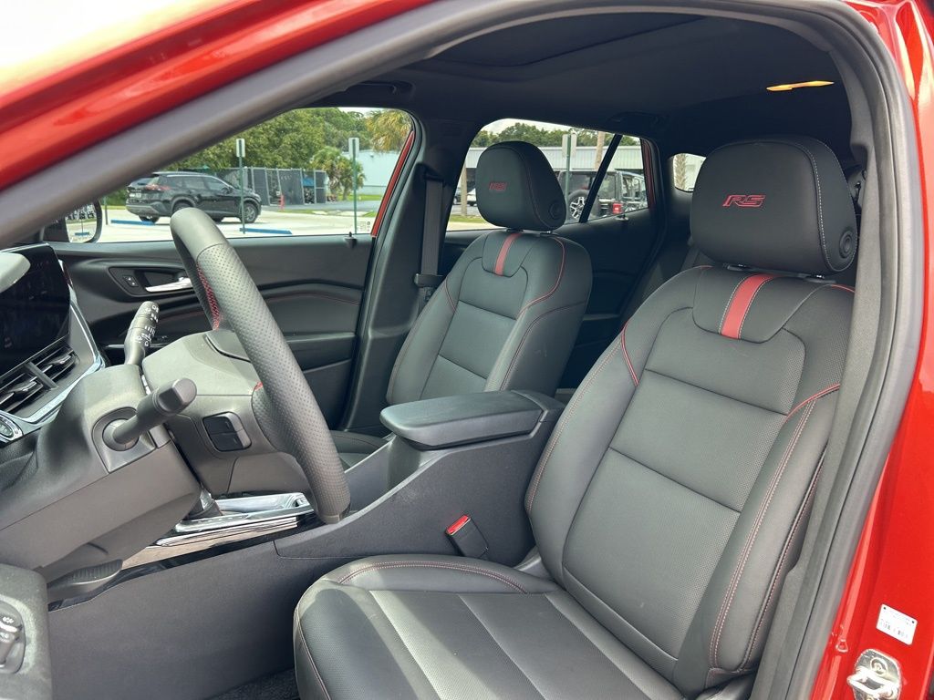 2024 Chevrolet Trax photo 13