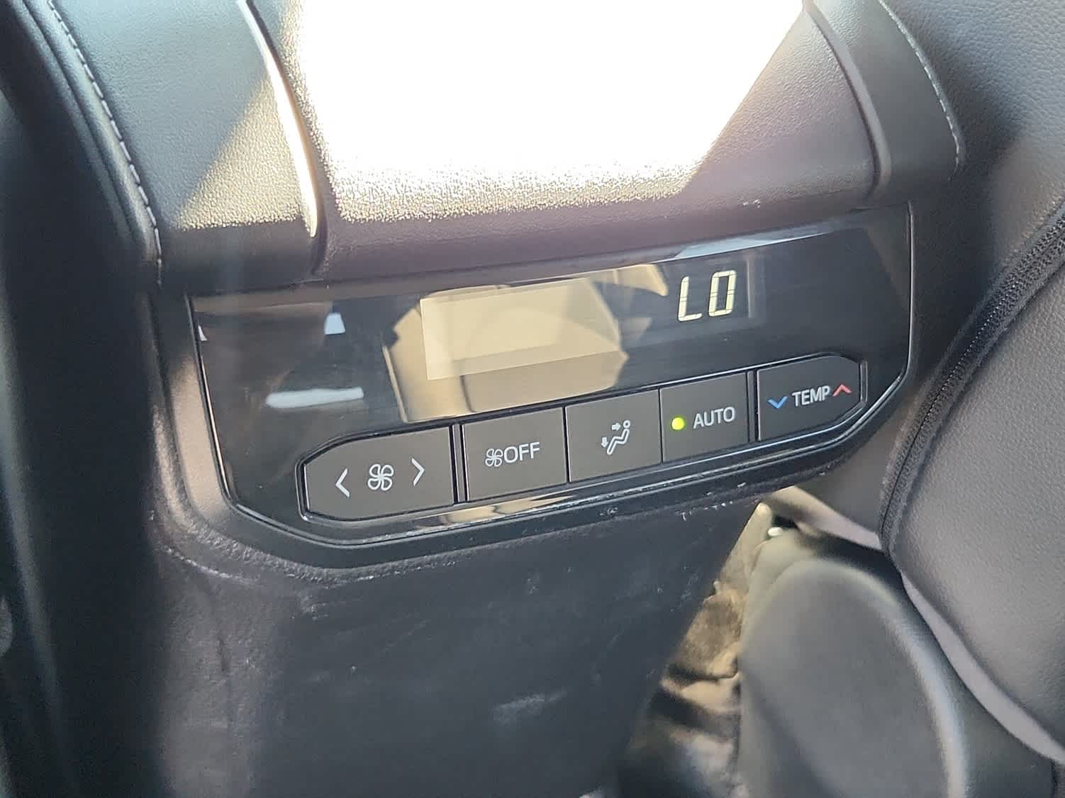 2023 Toyota Highlander Limited photo 7