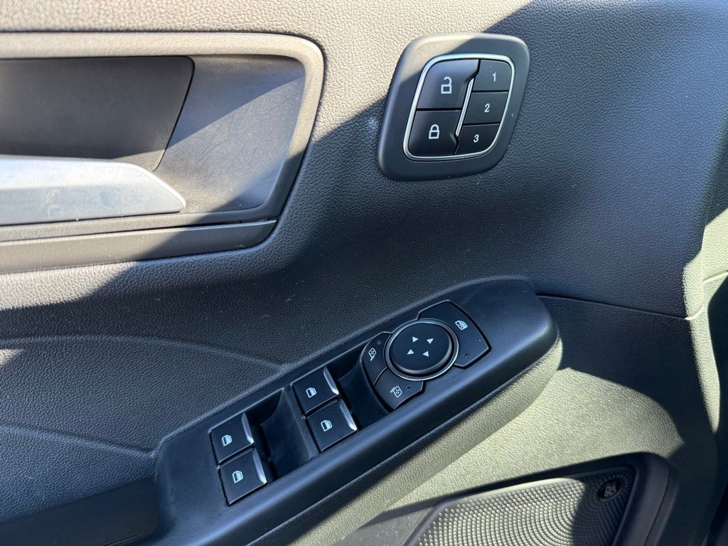 2023 Ford Escape Active photo 4