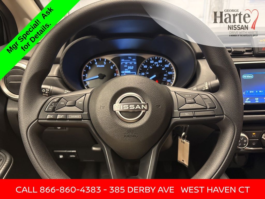 2024 Nissan Versa 1.6 S photo 13