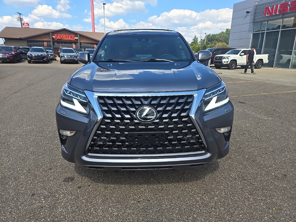 2023 Lexus GX 460 photo 2