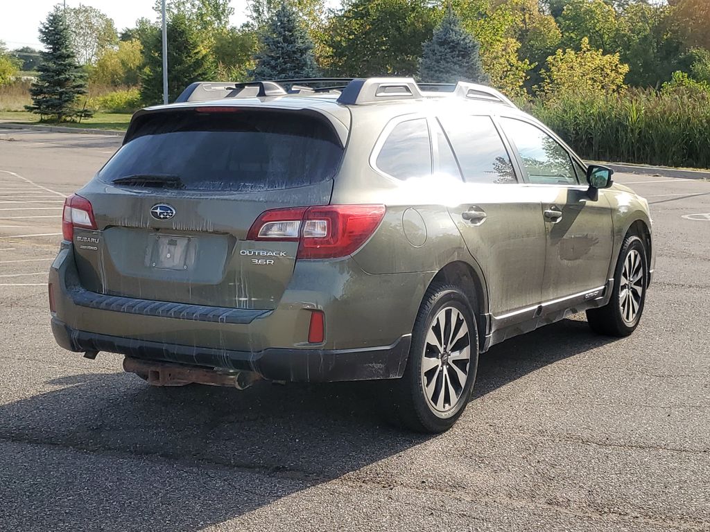 2016 Subaru Outback 3.6R Limited photo 3