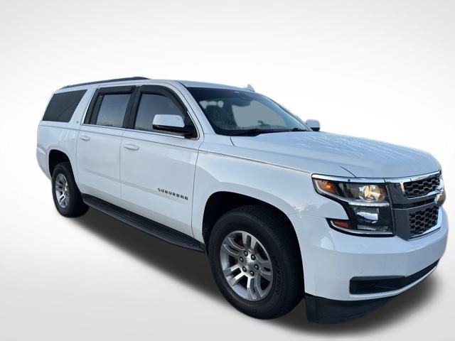 2018 Chevrolet Suburban LT photo 8