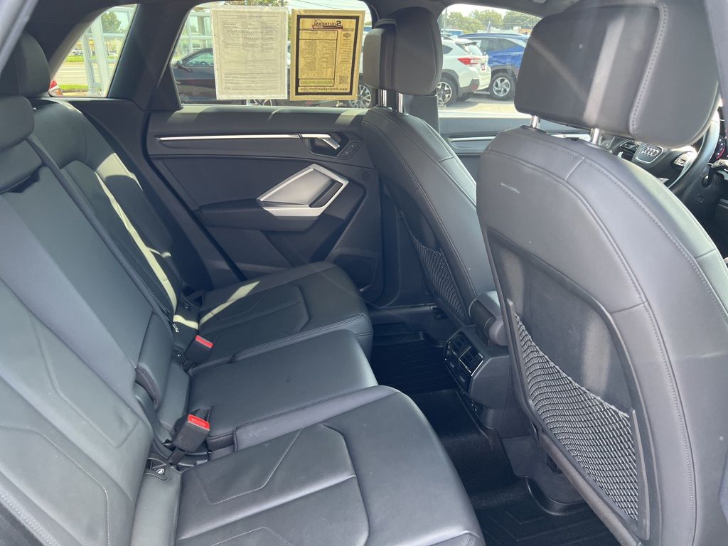 2021 Audi Q3 S line Premium Plus photo 29