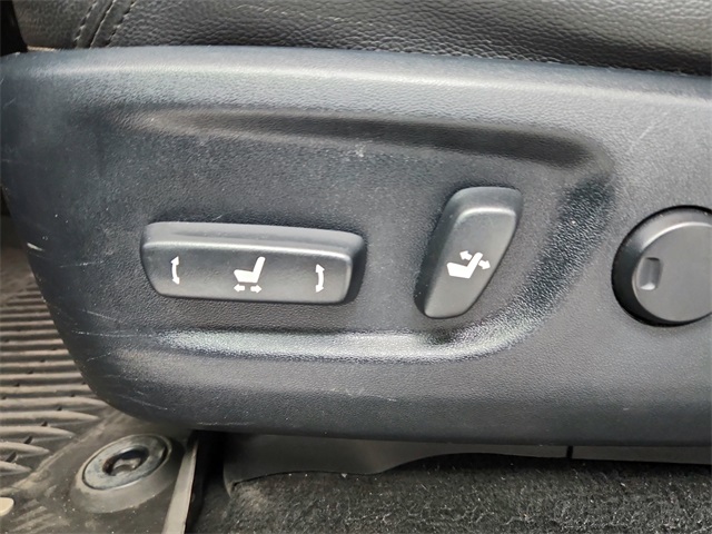 2020 Toyota 4Runner SR5 photo 19