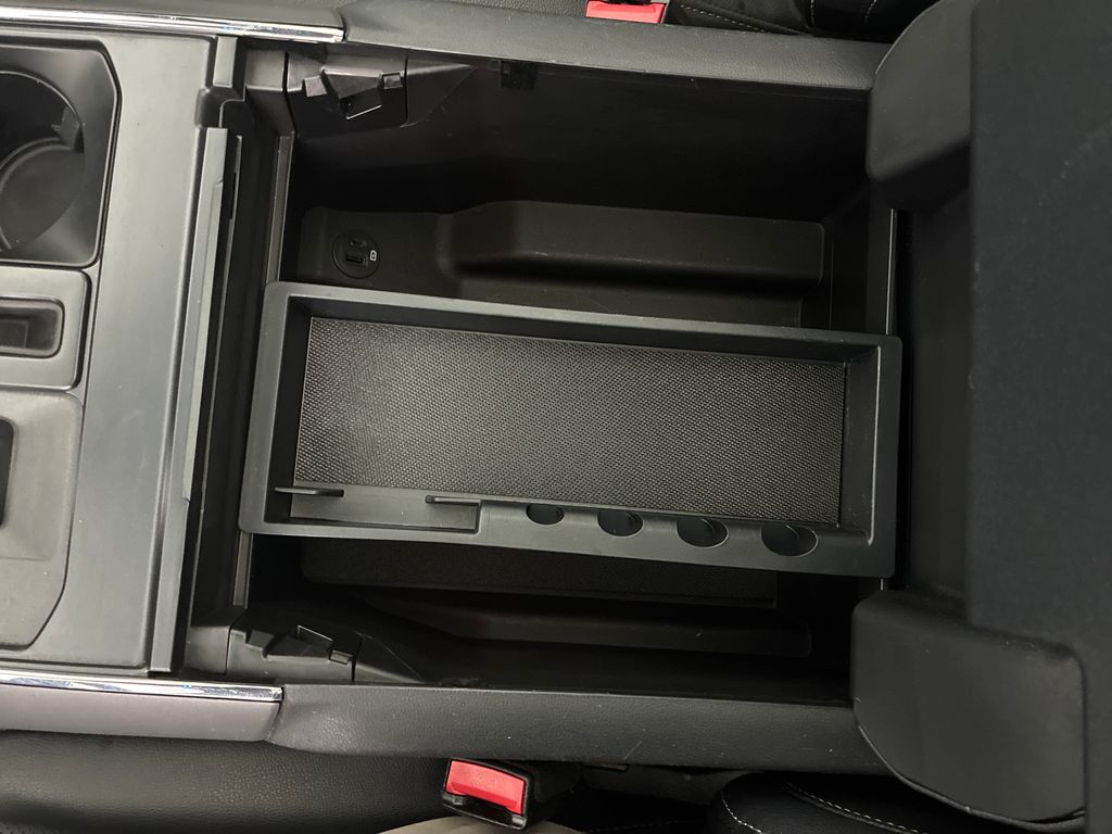 2022 Ford F-150 Lariat photo 23