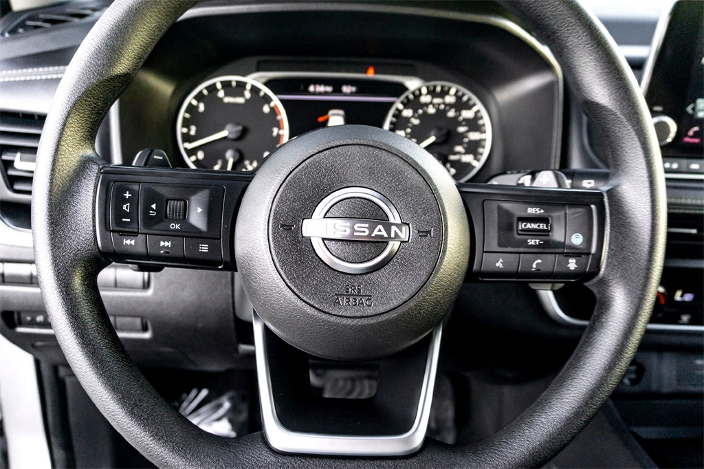 2024 Nissan Rogue SV photo 16