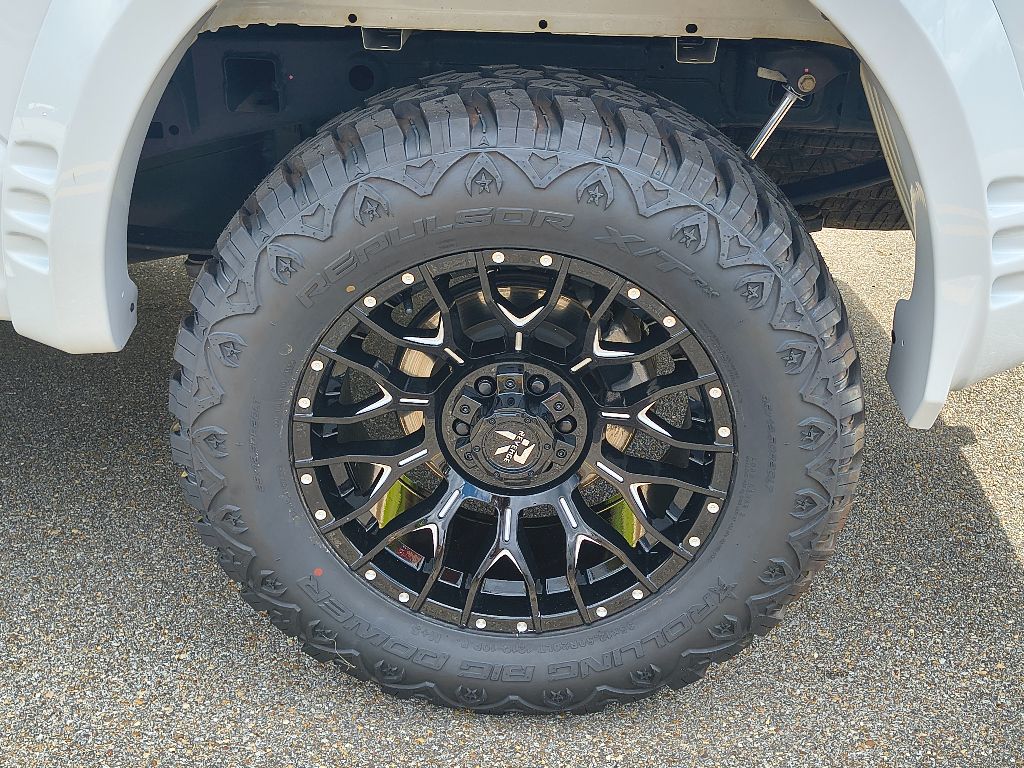 2023 Ford F-150 XLT photo 3