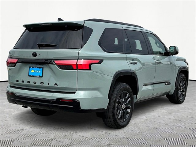 2024 Toyota Sequoia 350 F SPORT photo 6