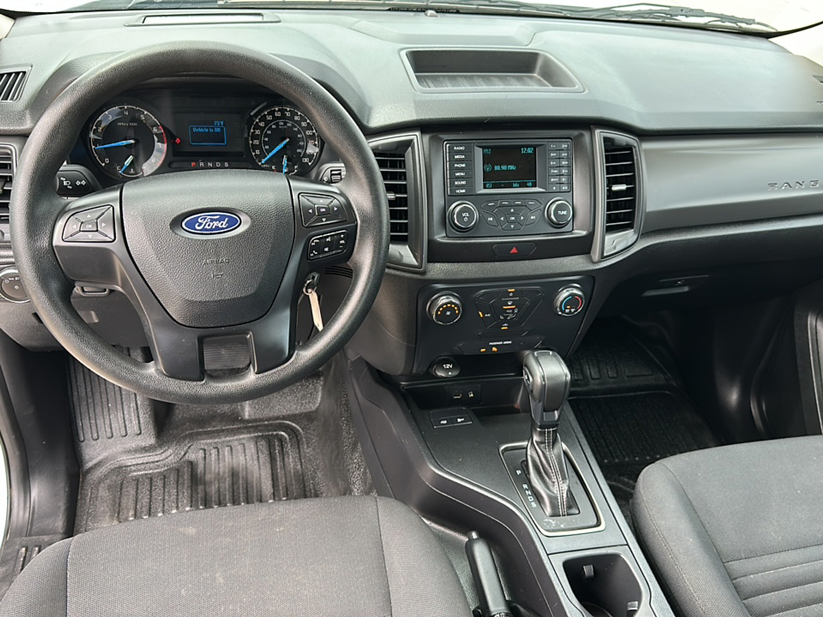 Used 2022 White Ford XL image 18