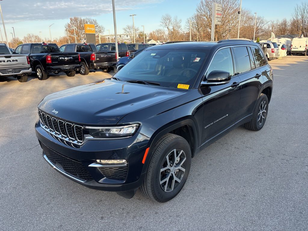 2024 Jeep Grand Cherokee Limited's photo
