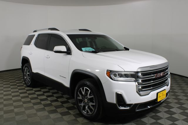 2023 GMC Acadia SLE's photo
