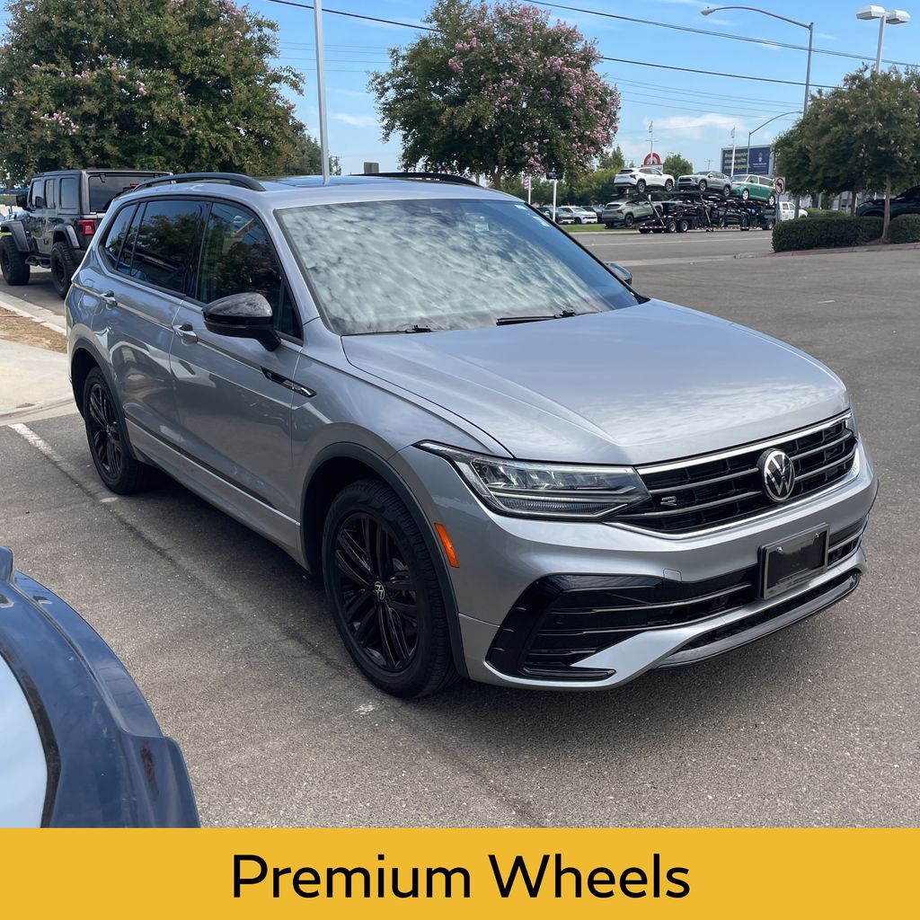 2022 Volkswagen Tiguan SE R-Line Black photo 8