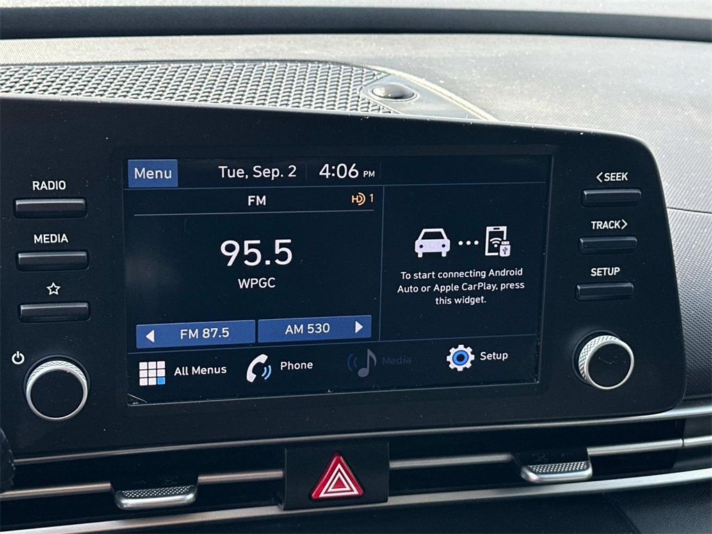 2021 Hyundai Elantra SE photo 3