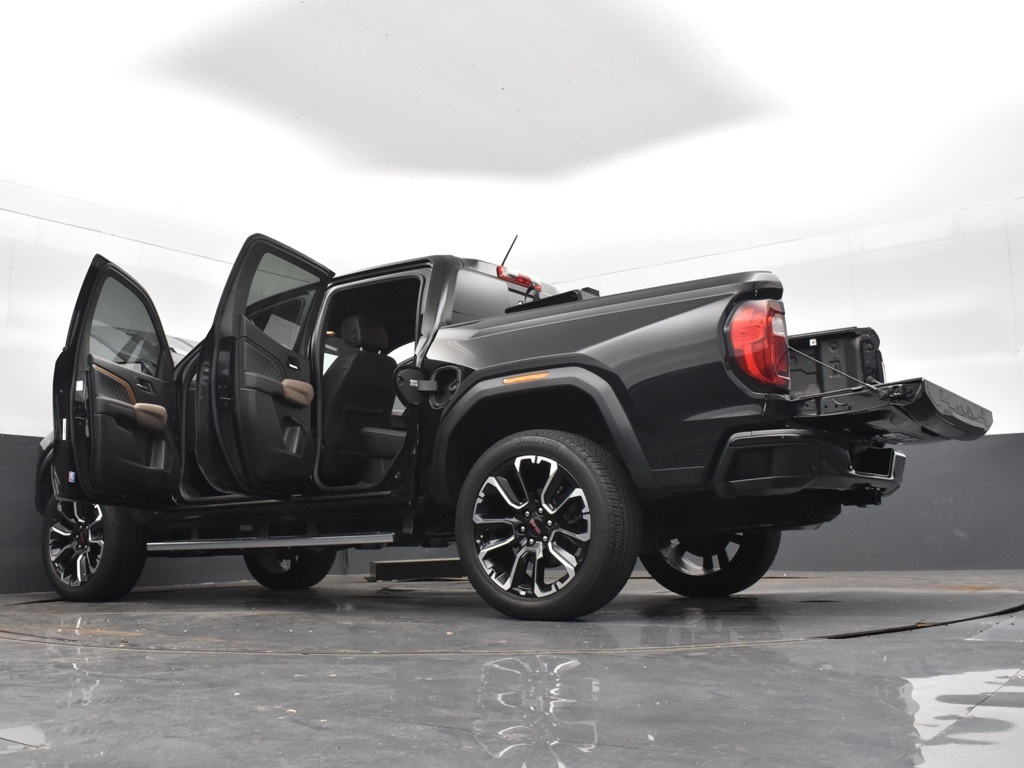 2024 Gmc Canyon Denali photo 31