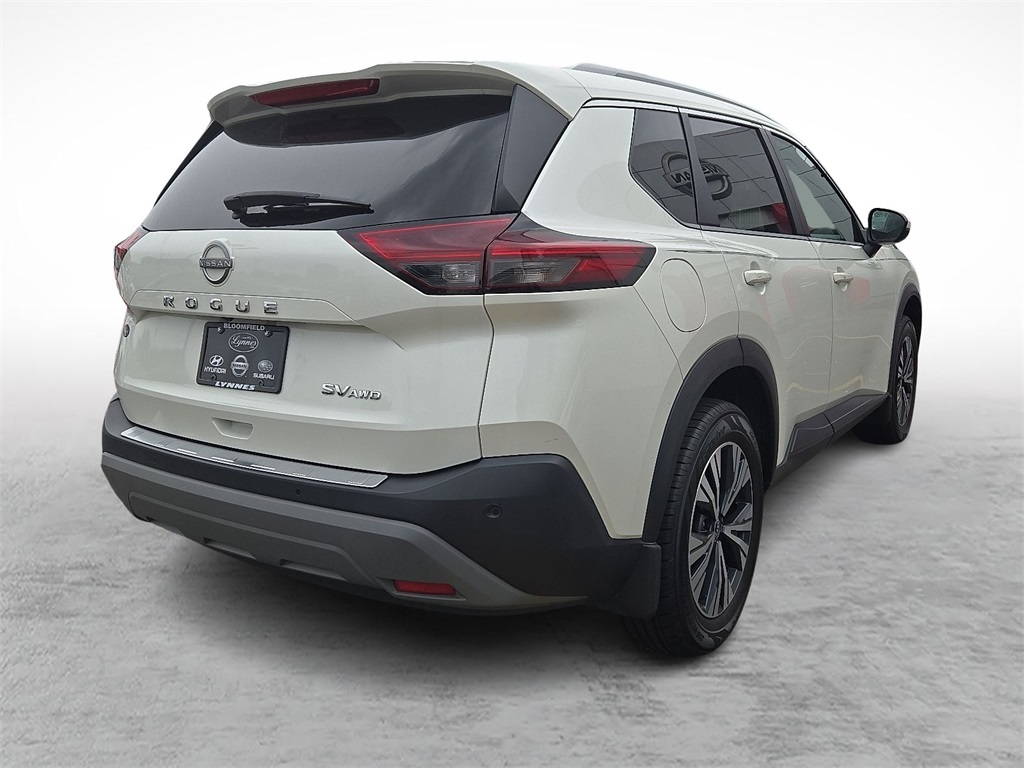 2022 Nissan Rogue SV photo 10