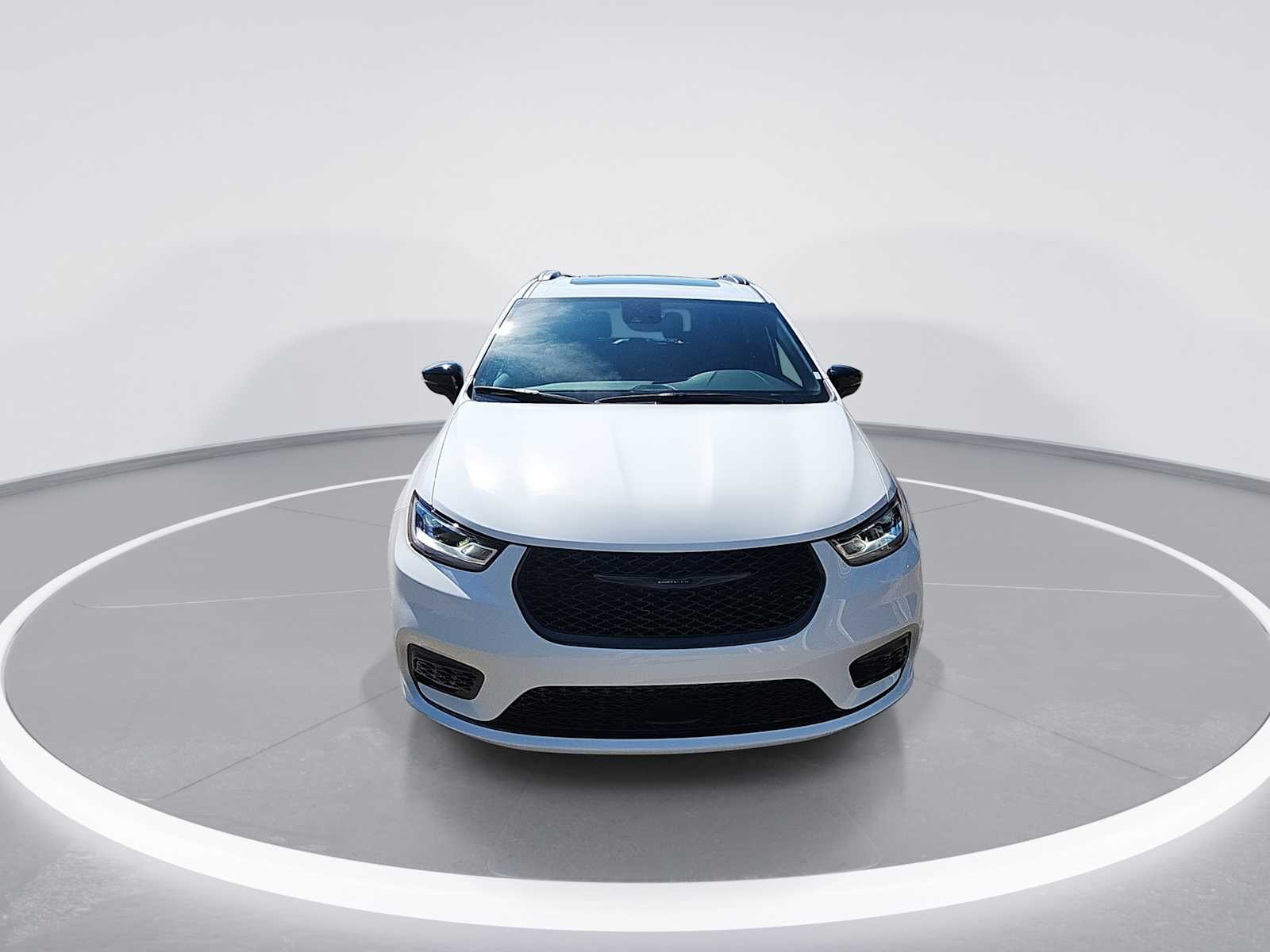 2026 Chrysler Pacifica Limited photo 3
