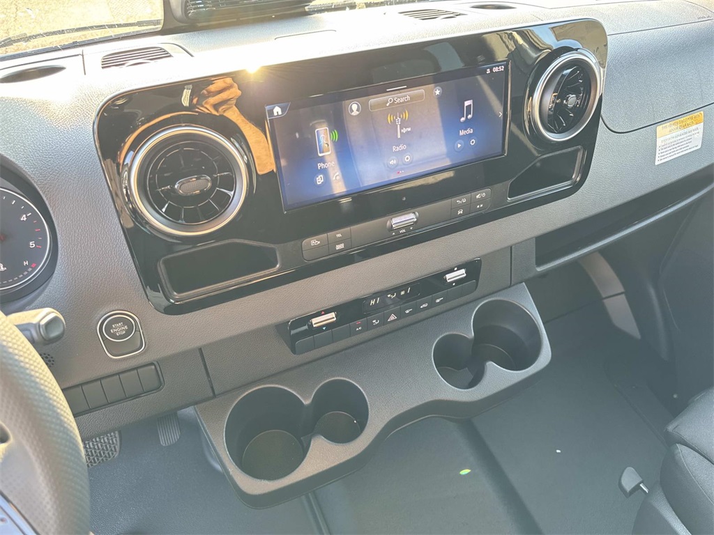 2026 Mercedes Benz Sprinter Crew Van photo 19