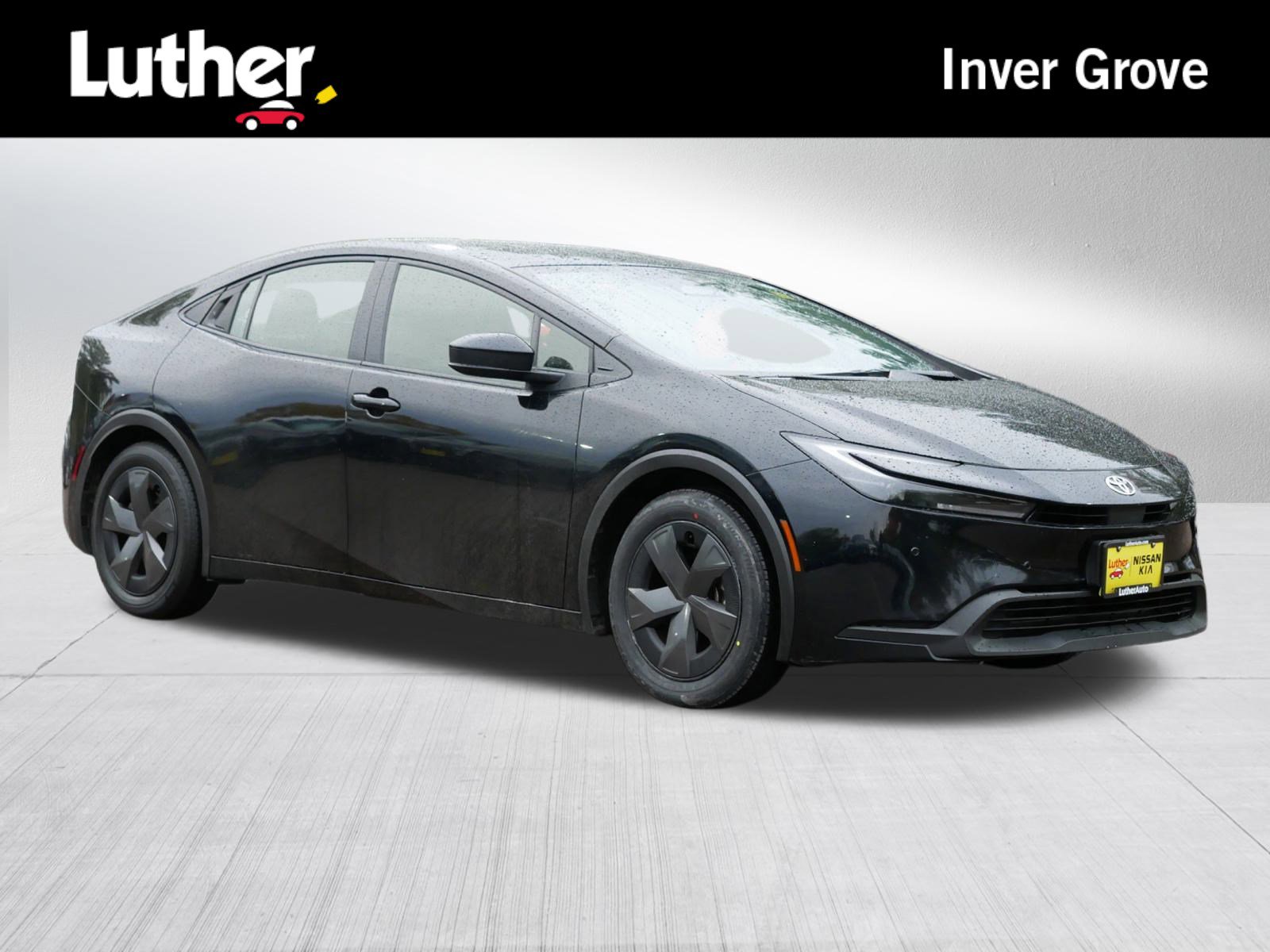 2024 Toyota Prius LE's photo