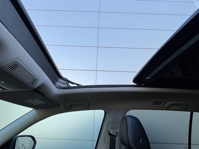 2026 Volkswagen Atlas SE Technology photo 8