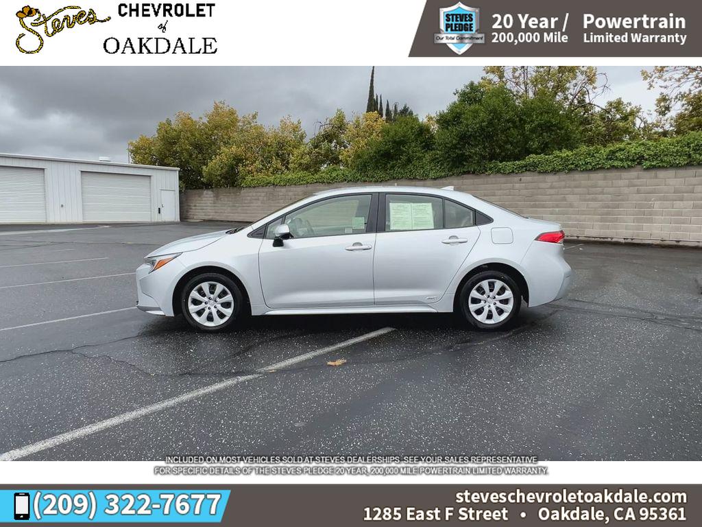 2025 Toyota Corolla Hybrid LE photo 7