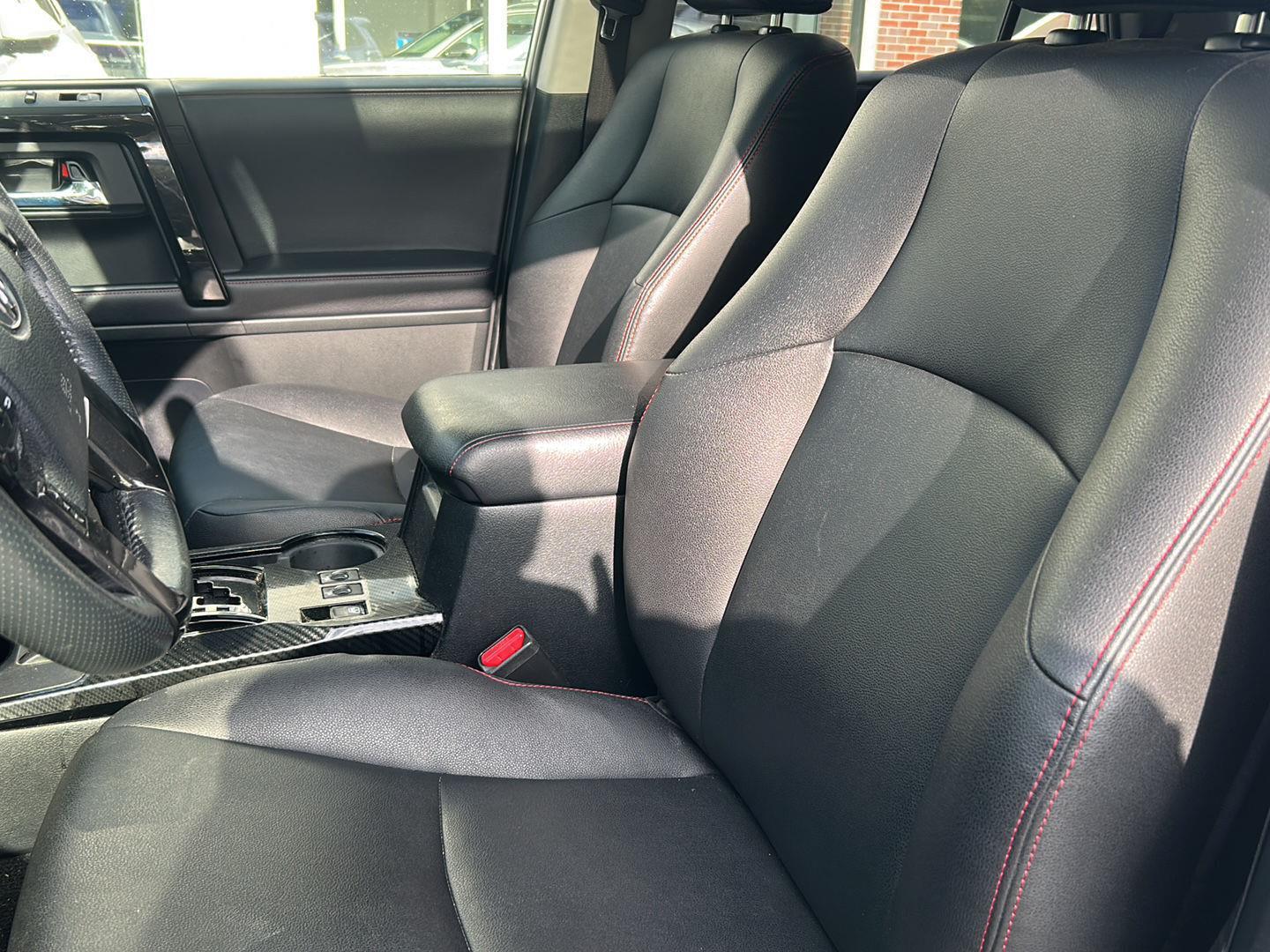 2018 Toyota 4Runner TRD Premium photo 9