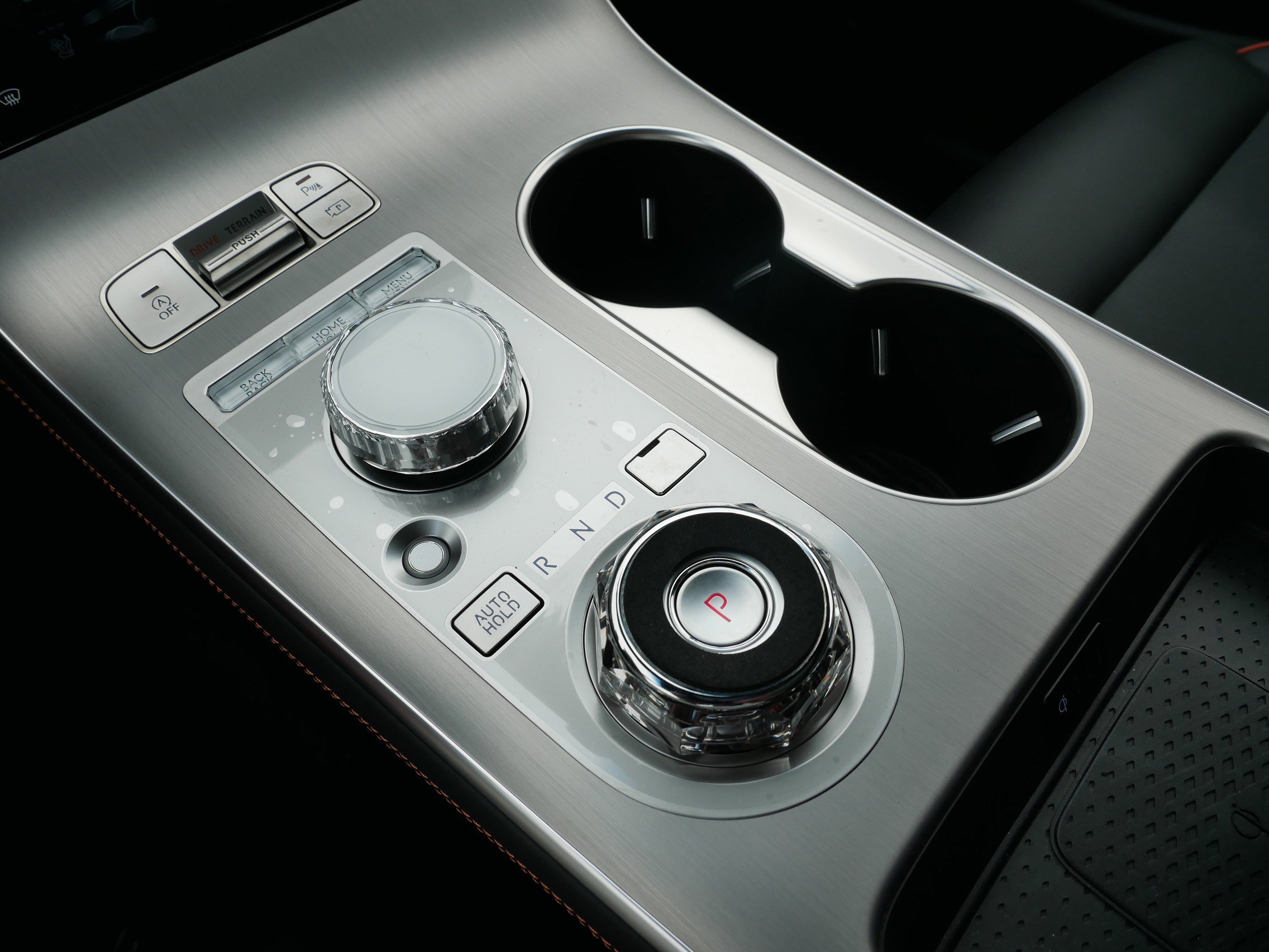 2026 Genesis GV70 3.5T Sport Advanced photo 7