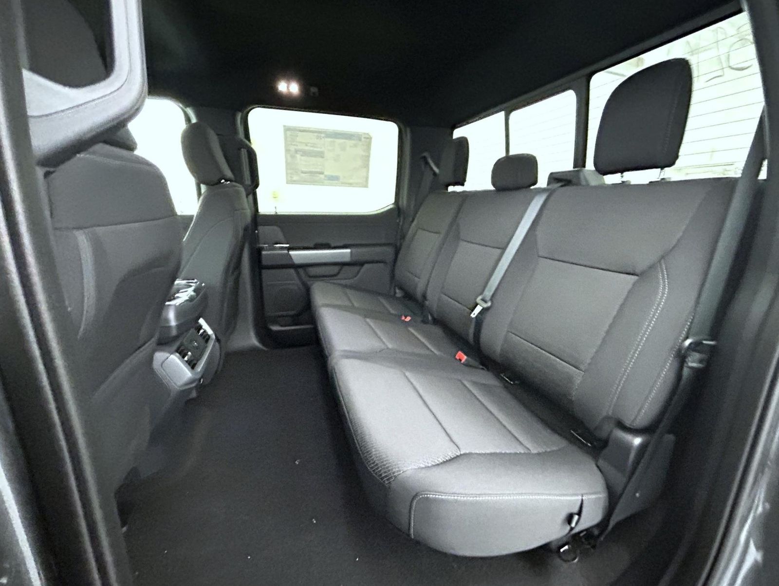 2025 Ford F-150 XLT photo 19
